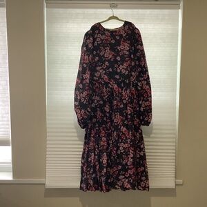 Junees NWOT floral dress